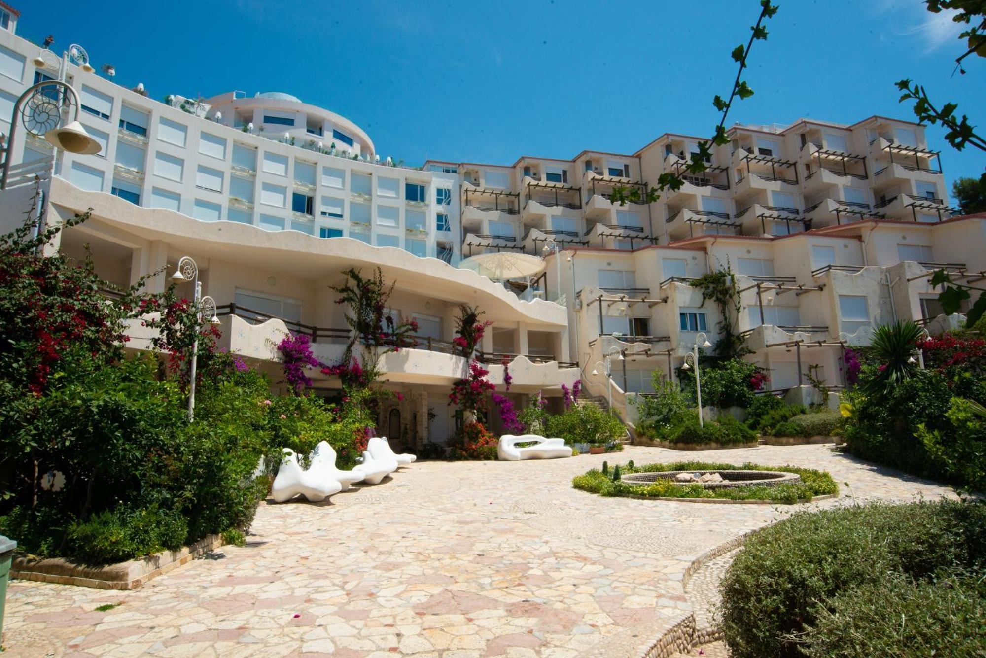 Bougainville Bay Apartments Saranda Kültér fotó