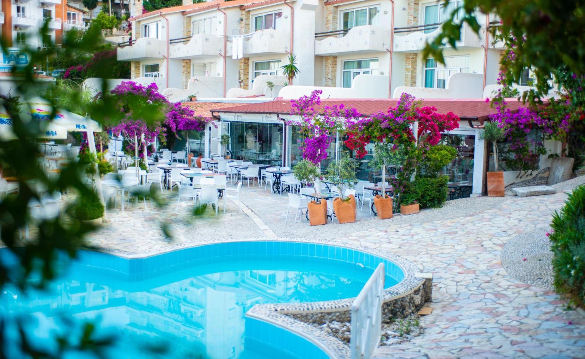 Bougainville Bay Apartments Saranda Kültér fotó